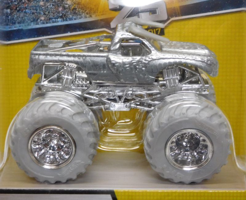 画像: 2017 MONSTER JAM 25th SILVER COLLECTION 【EL TORO LOCO】 SILVER (予約不可）