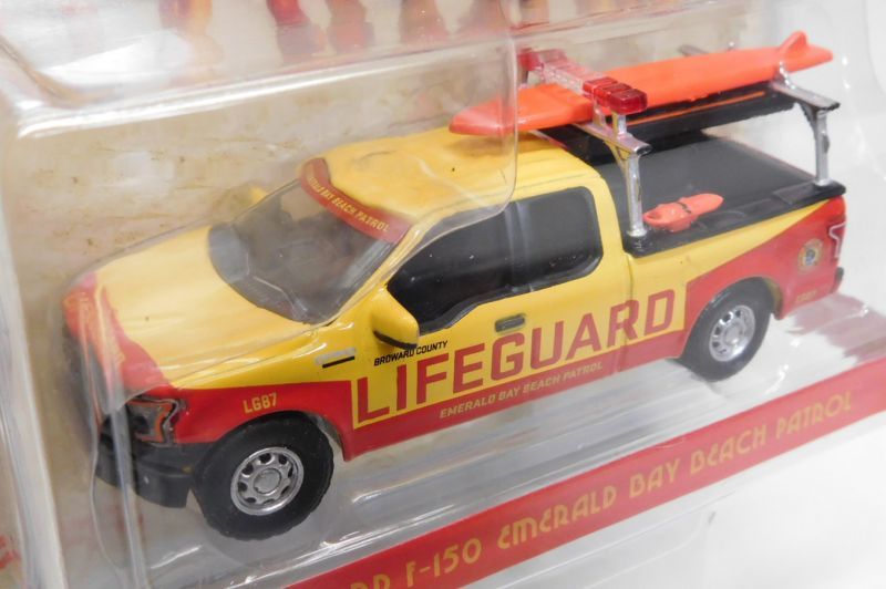 画像: 2017 GREENLIGHT HOLLYWOOD SERIES 16 【2010 FORD F-150 EMERALD BAY BEACH PATROL】 YELLOW-RED/RR (BAYWATCH) 