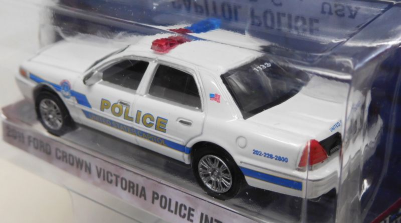 画像: 2017 GREENLIGHT HOT PURSUIT S22 【2011 FORD CROWN VICTORIA POLICE INTERCEPTOR】 WHITE/RR (CAPITOL POLICE) 