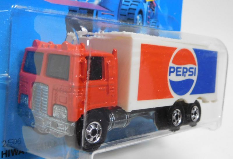 画像: 1989 WORKHORSES 【HIWAY HAULER (LONG PEPSI TAMPO)】 RED/BW