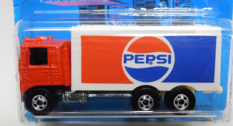 画像: 1989 WORKHORSES 【HIWAY HAULER (LONG PEPSI TAMPO)】 RED/BW