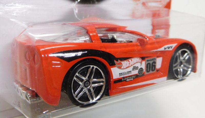 画像: TARGET EXCLUSIVE RED EDITION 【2005 CORVETTE C6】　RED/PR5 (予約不可）