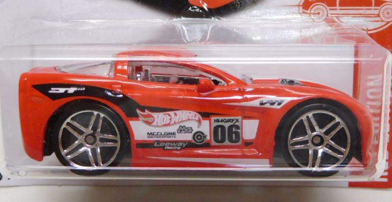 画像: TARGET EXCLUSIVE RED EDITION 【2005 CORVETTE C6】　RED/PR5 (予約不可）