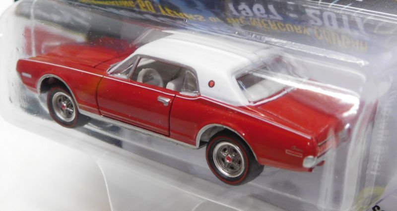 画像: 2017 JOHNNY LIGHTNING - CLASSIC GOLD COLLECTION R1D 【1968 MERCURY COUGAR XR7-G】 RED-WHITE/RR (1256個限定)