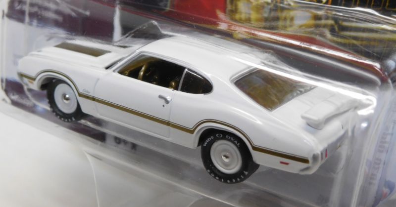 画像: 2017 JOHNNY LIGHTNING - MUSCLE CARS USA R1D 【1970 OLDS CUTLASS S W-31】 WHITE/RR (1256個限定)