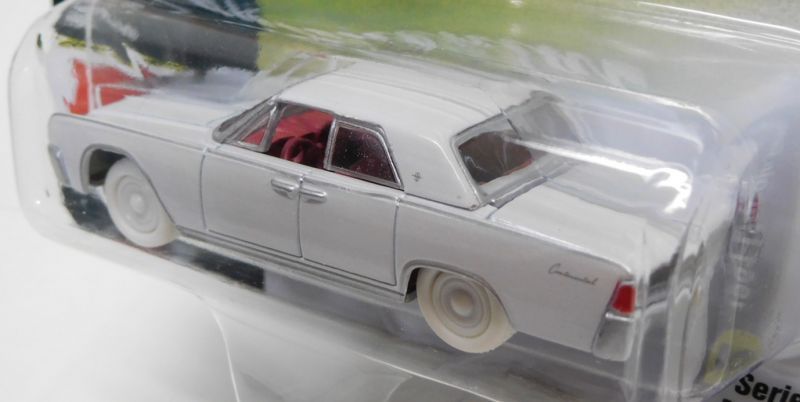 画像: 2017 JOHNNY LIGHTNING - CLASSIC GOLD COLLECTION R1D 【1961 LINCOLN CONTINENTAL】 WHITE/RR (WHITE LIGHTNING)