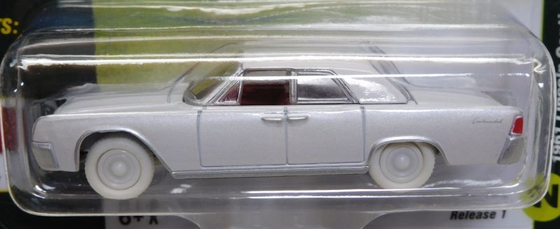 画像: 2017 JOHNNY LIGHTNING - CLASSIC GOLD COLLECTION R1D 【1961 LINCOLN CONTINENTAL】 WHITE/RR (WHITE LIGHTNING)