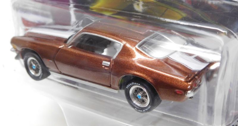 画像: 2017 JOHNNY LIGHTNING - MUSCLE CARS USA R1D 【1970 CHEVY CAMARO Z28】 MET.BROWN/RR (1256個限定)