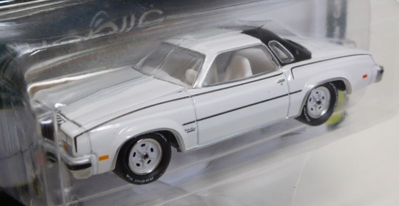 画像: 2017 JOHNNY LIGHTNING - CLASSIC GOLD COLLECTION R1D 【1977 OLDS CUTLASS SUPREME】 WHITE/RR (1256個限定)