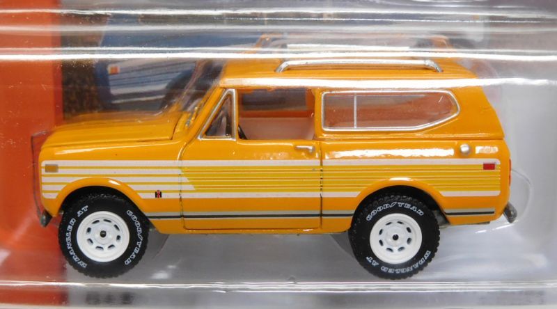 画像: 2017 JOHNNY LIGHTNING - CLASSIC GOLD COLLECTION R1C 【1979 INTERNATIONAL SCOUT II】 LT.ORANGE/RR (1256個限定)