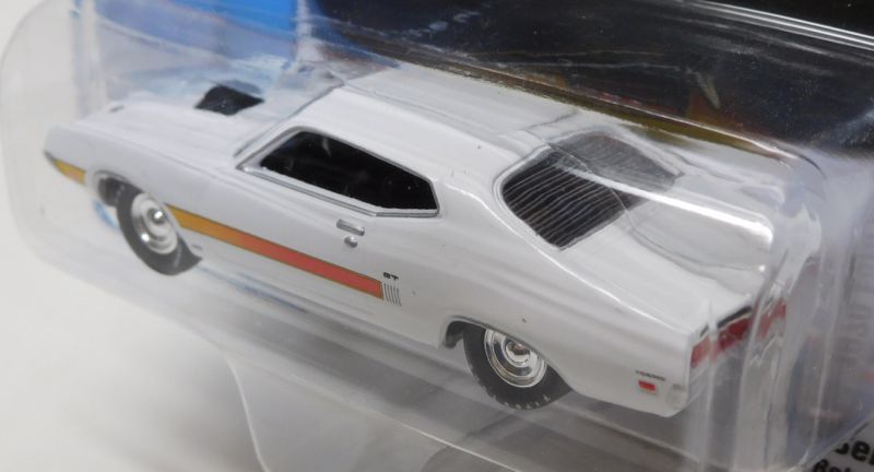 画像: 2017 JOHNNY LIGHTNING - MUSCLE CARS USA R1C 【1970 FORD TORINO GT】 WHITE/RR (1256個限定)