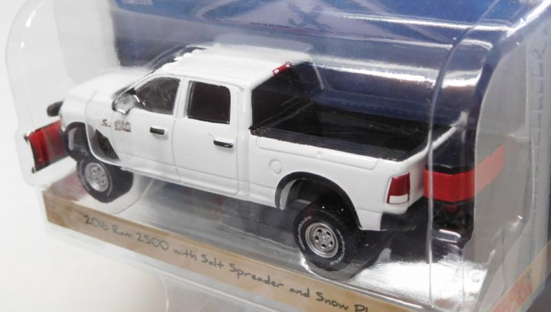 画像: 2017 GREENLIGHT BLUE COLLAR COLLECTION S2 【2016 RAM 2500 WITH SALT SPREADER AND SNOW PLOW】 WHITE/RR 