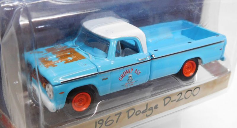 画像: 2017 GREENLIGHT BLUE COLLAR COLLECTION S2 【1967 DODGE D-200 (GRUMP'S GARAGE)】 LT.BLUE/RR 