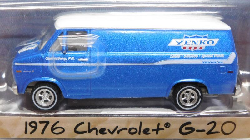 画像: 2017 GREENLIGHT BLUE COLLAR COLLECTION S2 【1976 CHEVROLET G-20 (YENKO PARTS)】 BLUE-WHITE/RR 