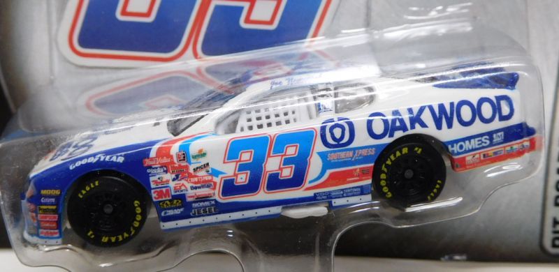 画像: 2001 HOT WHEELS RACING "PIT BOARD"【#33 TEAM 33 OAKWOOD CHEVY MONTE CARLO】 WHITE-BLUE/RR