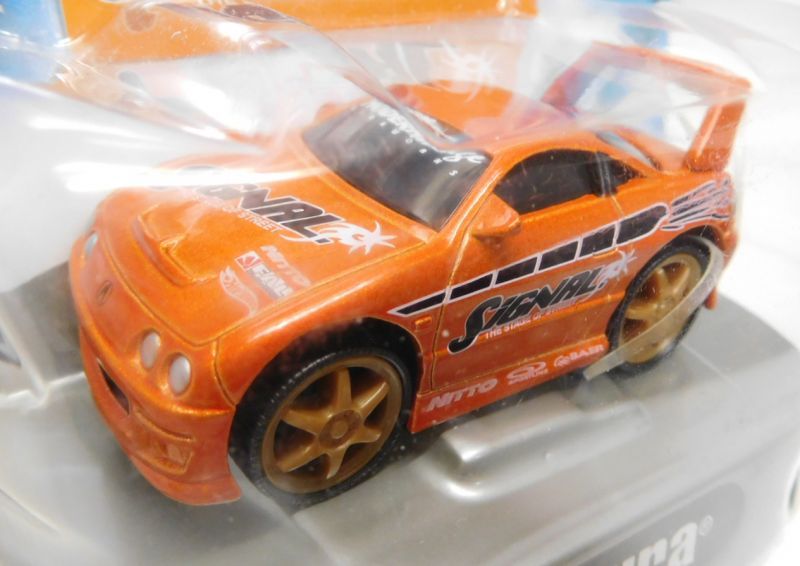 画像: 2003 HOT TUNERZ 【2001 ACURA INTEGRA】　ORANGE (1/64より大きいです）