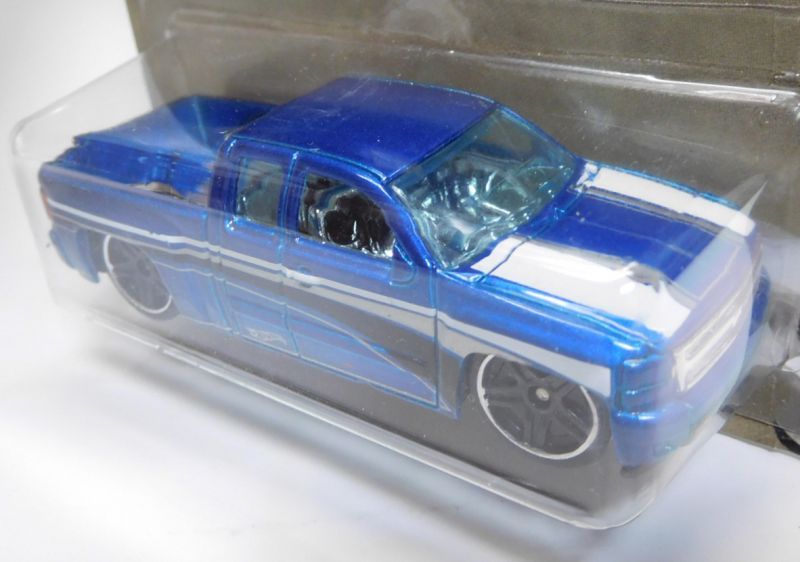 画像: 2016 WALMART EXCLUSIVE - RAD TRUCKS 【CHEVY SILVERADO】 BLUE/PR5