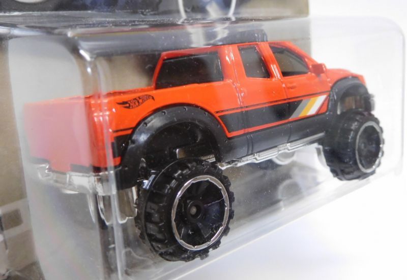 画像: 2016 WALMART EXCLUSIVE - RAD TRUCKS 【'10 TOYOTA TUNDRA】 RED/OR6SP