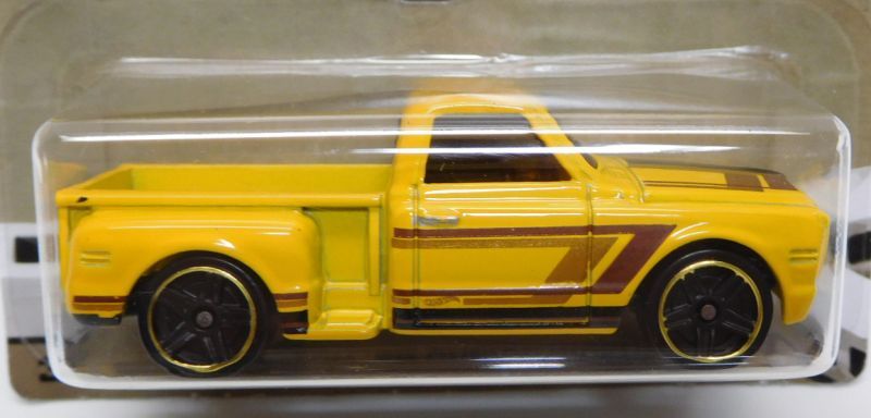 画像: 2016 WALMART EXCLUSIVE - RAD TRUCKS 【CUSTOM '69 CHEVY PICKUP】 YELLOW/PR5