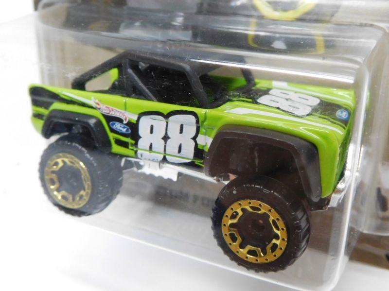 画像: 2016 WALMART EXCLUSIVE - RAD TRUCKS 【CUSTOM FORD BRONCO】 LT.GREEN/BLOR