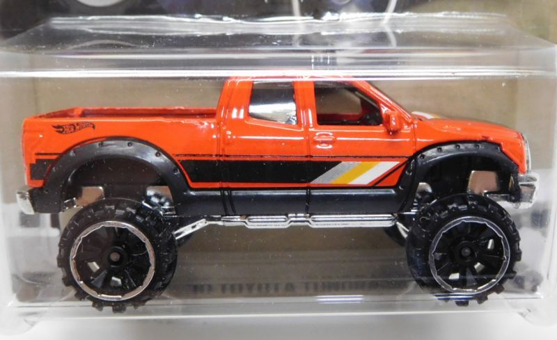 画像: 2016 WALMART EXCLUSIVE - RAD TRUCKS 【'10 TOYOTA TUNDRA】 RED/OR6SP