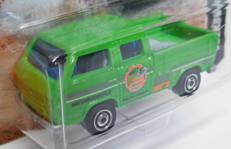 画像: 2017 MATCHBOX COLOR CHANGERS 【VOLKSWAGEN TRANSPORTER CAB (荷物あり荷台）】 GREEN