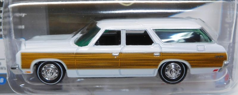 画像: 2017 JOHNNY LIGHTNING - CLASSIC GOLD COLLECTION MIJO EXCLUSIVE 【1973 CHEVY CAPRICE ESTATE】 WHITE/RR (1800個限定)