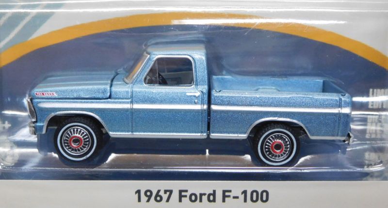 画像: 2017 GREENLIGHT ANNIVERSARY COLLECTION S5 【"FORD TRUCKS 100 YEARS" 1967 FORD F-100】 SILVERBLUE/RR 