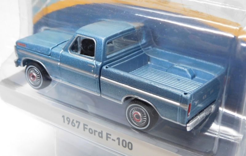 画像: 2017 GREENLIGHT ANNIVERSARY COLLECTION S5 【"FORD TRUCKS 100 YEARS" 1967 FORD F-100】 SILVERBLUE/RR 