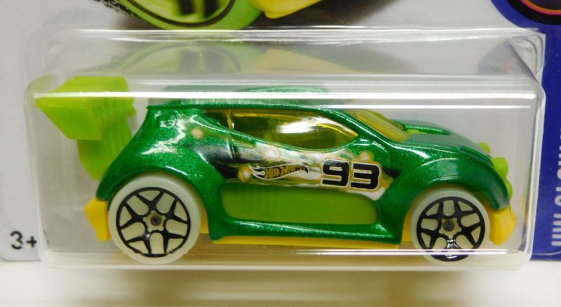 画像: 【FAST 4WD】 GREEN/5Y (タイヤは蓄光）