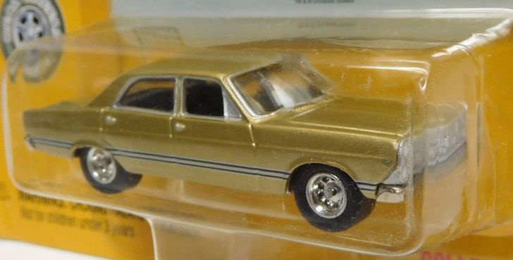 画像: 1999 JOHNNY LIGHTNING - HOLLYWOOD ON WHEELS 【DRAGNET】　GOLD/RR