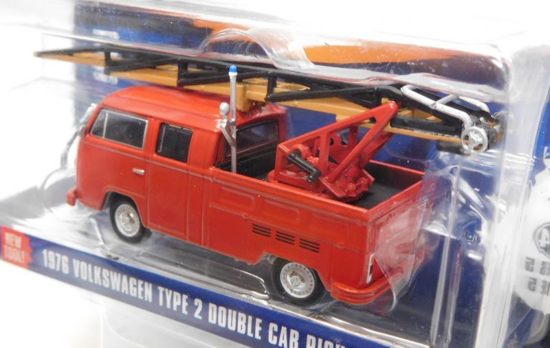 画像: 2017 GREENLIGHT CLUB V-DUB S5 【1976 VOLKSWAGEN TYPE 2 DOUBLE CAB PICK-UP LADDER TRUCK】 RED/RR