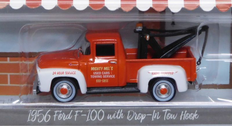 画像: 2017 GREENLIGHT THE HOBBY SHOP S1 【1956 FORD F-100 WITH DROP-IN TOW TRUCK】 ORANGE/RR