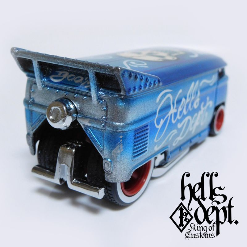 画像: HELLS DEPT 2017 - BOO Pinstriping 【VOLKSWAGEN DRAG BUS (カスタム完成品)】 LT.BLUE/RR(SKULL) （送料サービス適用外）