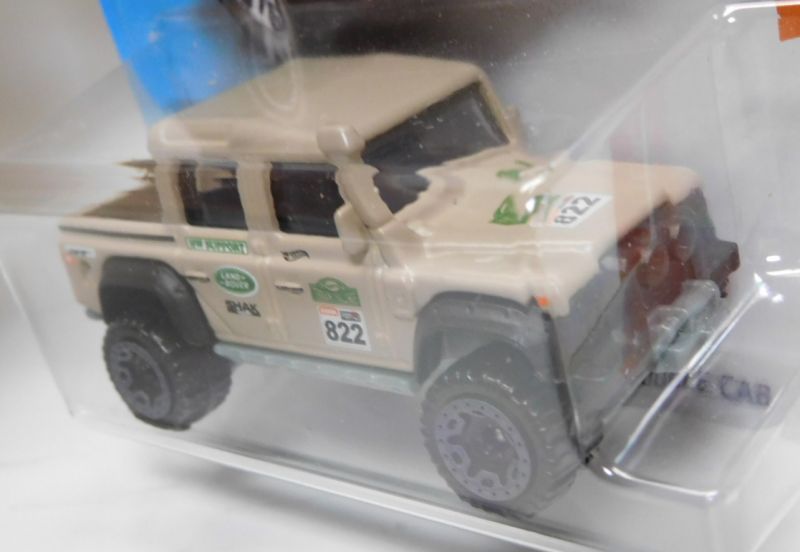 画像: 【'15 LAND ROVER DEFENDER DOUBLE CAB】 TAN/BLOR (NEW CAST)