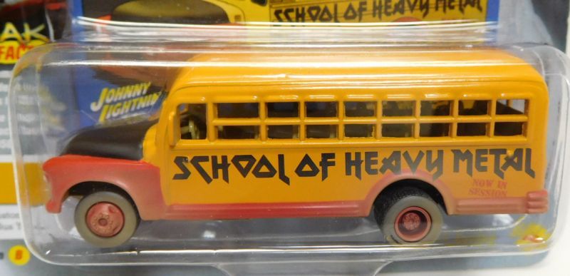 画像: 2017 JOHNNY LIGHTNING - STREET FREAKS S3 【1956 CHEVY SCHOOL BUS】 YELLOW/RR (DEMOLITION DERBY)