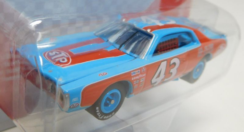 画像: 2017 JOHNNY LIGHTNING "SPECIAL EDITION" 【"RICHARD PETTY" 1974 DODGE CHARGER】 LT.BLUE-RED/RR (1752個限定)