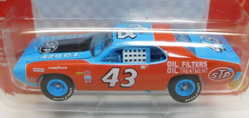 画像: 2017 JOHNNY LIGHTNING "SPECIAL EDITION" 【"RICHARD PETTY" 1972 PLYMOUTH ROAD RUNNER】 LT.BLUE-RED/RR (1752個限定)