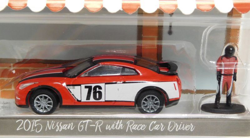 画像: 2017 GREENLIGHT THE HOBBY SHOP S1 【2015 NISSAN GT-R WITH RACE CAR DRIVER】 RED/RR