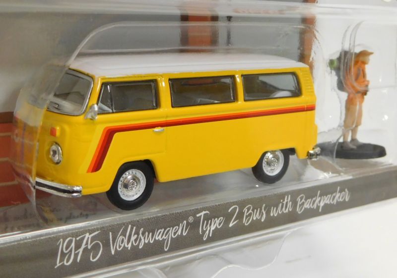 画像: 2017 GREENLIGHT THE HOBBY SHOP S1 【1975 VOLKSWAGEN TYPE 2 BUS WITH BACKPACKER】 YELLOW/RR