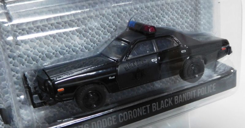 画像: 2017 GREENLIGHT BLACK BANDIT SERIES18 【1976 DODGE CORONET BLACK BANDIT POLICE】 BLACK/RR