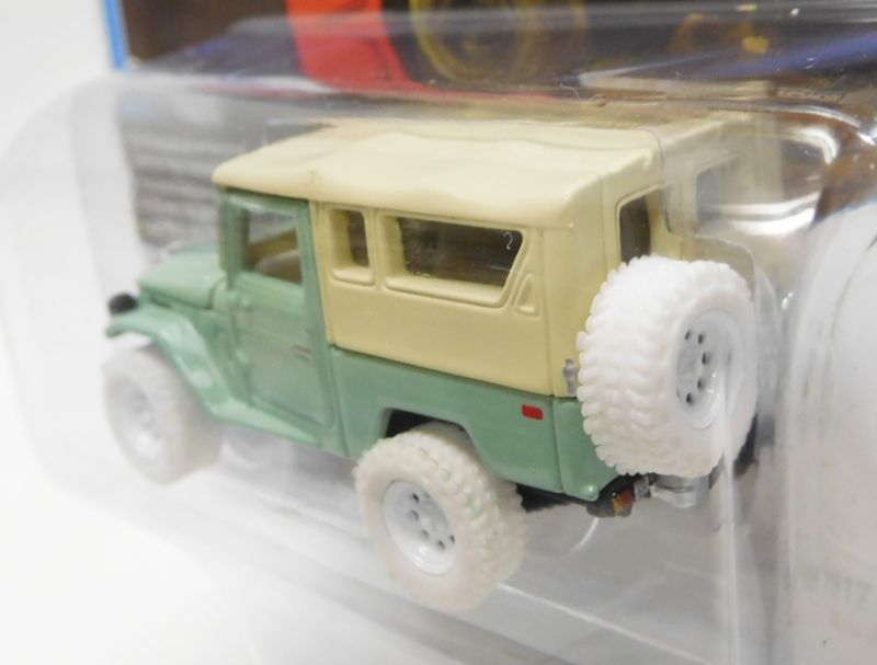 画像: 2017 JOHNNY LIGHTNING - CLASSIC GOLD COLLECTION "MIJO EXCLUSIVE" 【1980 TOYOTA LAND CRUISER】 PALE.LT.GREEN-BEIGE/RR (WHITE LIGHTNING)