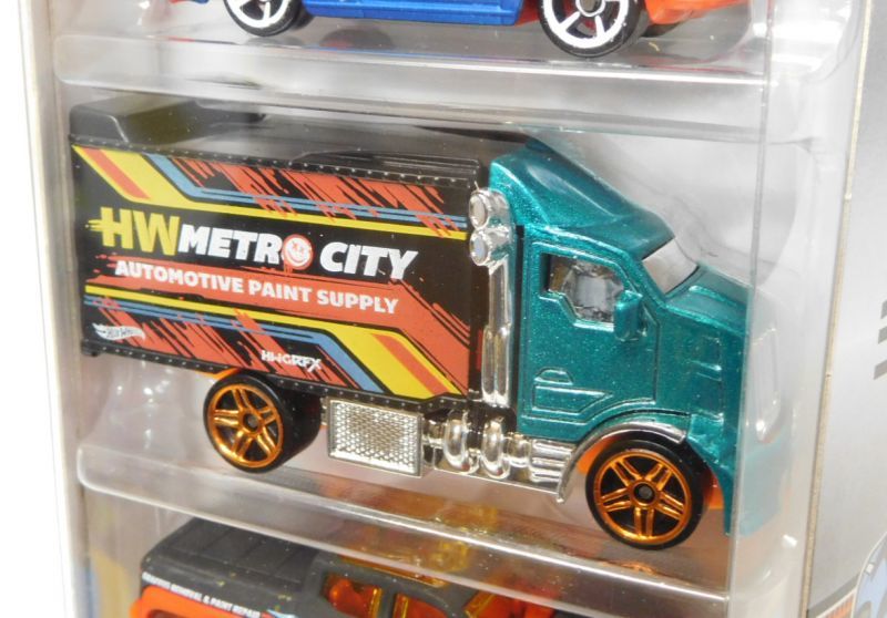 画像: 2018 5PACK 【HW METRO】Repo Duty / Custom '69 Volkswagen Squareback / Hiway Hauler 2 / Off-Duty / Amazoom 