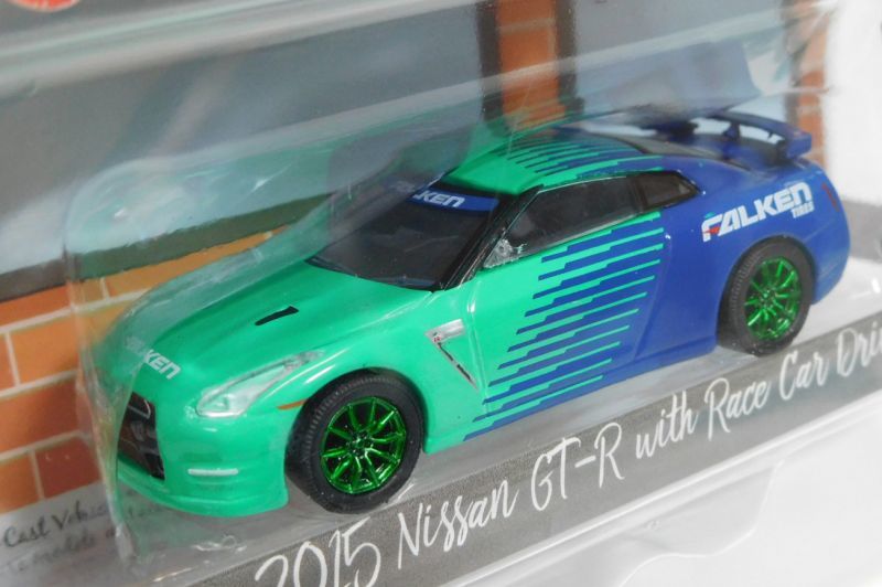 画像: 2018 GREENLIGHT THE HOBBY SHOP S2 【2015 NISSAN GT-R WITH RACE CAR DRIVER (FALKEN)】 BLUE-GREEN/RR (GREEN MACHINE)