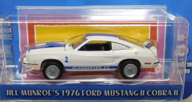 画像: 2018 GREENLIGHT HOLLYWOOD SERIES 19 【JILL MUNROE'S 1976 FORD MUSTANG II COBRA II】 WHITE/RR (CHARLIE'S ANGELS) 