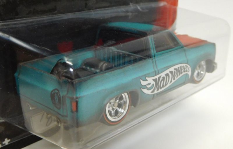 画像: MAD WHEELS (マッドホイール） 【'83 CHEVY SILVERADO with MONOEYEシャーシ(カスタム完成品）】 FLAT BLUE(RED HOOD)/RR （送料サービス適用外） 