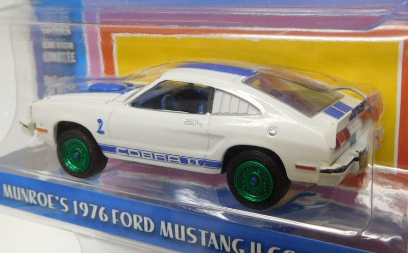 画像: 2018 GREENLIGHT HOLLYWOOD SERIES 19 【JILL MUNROE'S 1976 FORD MUSTANG II COBRA II】 WHITE/RR (CHARLIE'S ANGELS) (GREEN MACHINE)