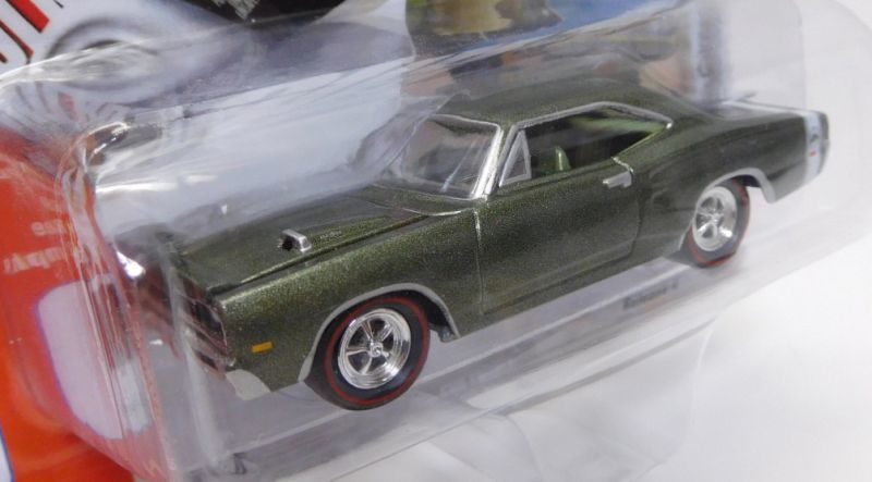 画像: 2017 JOHNNY LIGHTNING - MUSCLE CARS USA R4B 【1969 DODGE CORONET SUPER BEE】 MET.OLIVE/RR