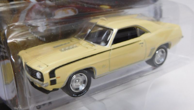 画像: 2017 JOHNNY LIGHTNING - CLASSIC GOLD COLLECTION R4A 【1969 CHEVY CAMARO SS】 CREAM/RR