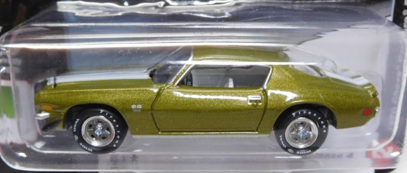 画像: 2017 JOHNNY LIGHTNING - CLASSIC GOLD COLLECTION R4A 【1970 CHEVY CAMARO RS/SS】 OLIVE/RR